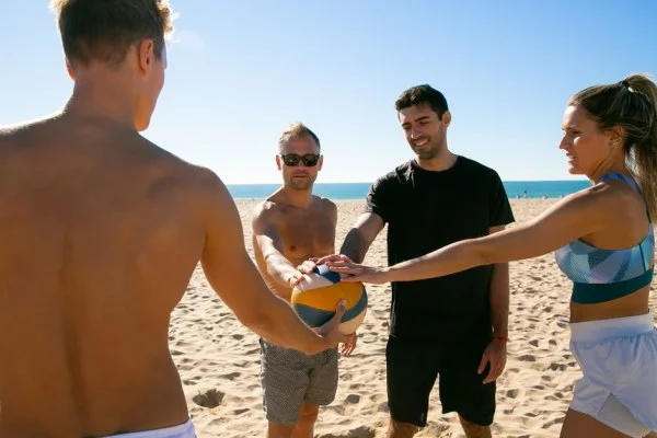 ultimate frisbee team huddle strategy